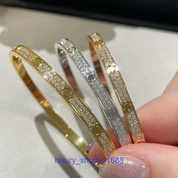 Trend fashion versatile Jewellery good nice Car tiress Gold High Edition Man Two Rows Diamond Narrow Bracelet Female Plated 18K Have Original Box