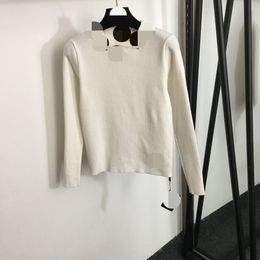 1226 2024 Runway Autumn Brand SAme Style Sweater Long Sleeve V Neck Womens Clothes High Quality Womens 20240017