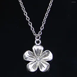 Chains 20pcs Fashion Necklace 18mm Flower Pendants Short Long Women Men Colar Gift Jewellery Choker