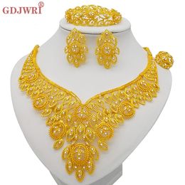 Nigerian Wedding African Costume Jewellery Set Dubai Gold Colour Fashion Charm Neckace Jewellery sets For Women Party Gift 240103