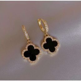 2025 Stud Designer Earrings Four-leaf Clover Earring For Women Senior Classic Small Fragrant Wind Earrings New Clover Ear Ring 18k Gold Light Luxury Flash Mens