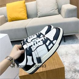 Sneakers women Fashion Chunky Top Quality Designer Shoe Breathable Mens Shoes Leather Casual Low Skel Sports amirrs Red Bone Board Small White Panda Colour LLT5