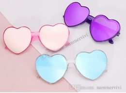 INS Kids love heart sunglasses Fashion girls mirrored frame Dazzle colour Polarised sunglass goggles children UV 400 Protective beach glasses S0394