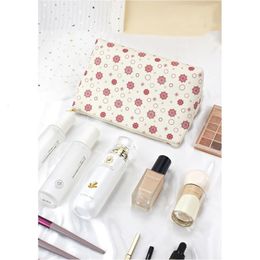 Women's Waterproof PU Leather Portable Storage Bag Wash Bag Makeup Bag 240103