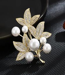 Brooches Fashion Pearl Leaf Rhinestone For Women Elegant Metal Fixed Clothing Pins Daily Jewellery Accessories