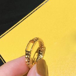 Women Vintage Punk Gold Ring Designer Braid Shaped Ring Fashion Letter Hollowing Out Rings Classic Ladies Pigtails Band Rings Jewelry Gifts