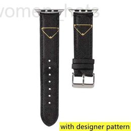 Watch Bands designer luxury Luxury Designer Watchbands Strap P For Apple WatBand 42 38 40 41 44 45 49 iwat8 7 6 5 4 3 2 Man Woman Black Leather Straps 2XAU