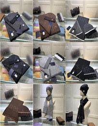 2022 New Designer Scarf Hat Set Mens Womens Winter Warm Beanie and Scarves Sets High Quality 7 Colours Optional Exquisite Gift Box8956222