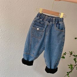 2023 Autumn Winter Children Boys Pants Patched Pocket Elastic Waist Jeans Cotton Thick Stretch Toddler 240103