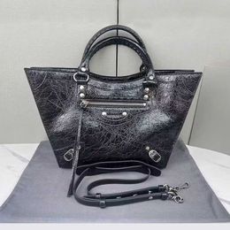 Fashion Light Luxury Oil Wax Bag Ladies Crossbody Tote Bags Biker Bags Fashion Women Single Shoulder Bag 010423a