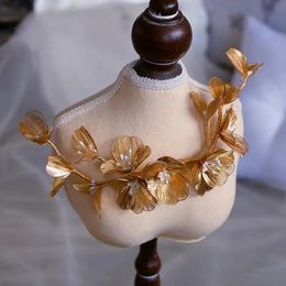Baroque Headband Tiara Gold Color Flower Floral Hairband Headwear Women Headpiece Party Bridal Hair Accessories Wedding Jewelry 240103
