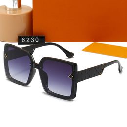 Designer Sunglasses Flower Pattern Design On Frame With Fashion Original Box Sun Glasses For Man Ladies Women Shades Driving Vacation