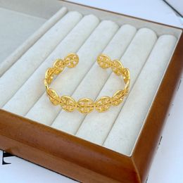18K Gold Brand Luxury Hollow Designer Bangle Bracelet Retro Vintage Womens Silver Open Elegant Charm Bangles Bracelets Valentines Day Jewelry