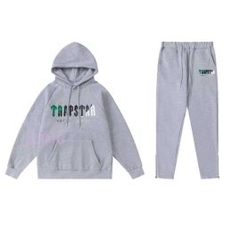 Tracksuit Trapstar Mens Hoodie Womens Set Designer Embroidery Letter Luxury Black White Grey Rainbow Color Sports Fashion Cotton Cord Short Sleeve VS0B VS0B