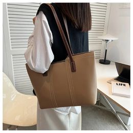 Large Vintage Women's Tote Handbags Beige Messenger Bag Elegant Crossbody Brown Shoulder s Office Ladies s 240104