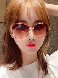 2024 new women's sunglasses, women's Instagram style sunglasses, internet famous, same Korean version large frame Polarised sunglasses