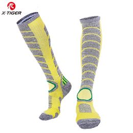 XTIGER Ski Socks Men Women Winter Warm Thermal Thick Cotton Sports Soccer Cycling Snowboard Skiing Long Warmers 240104