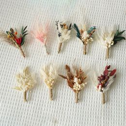 Mini Dried Flower Bouquet Boutonnieres Wedding Groomsmen Buttonholes Pampas Grass Bridesmaid Birthday Cake Table Decor 240103