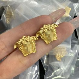 2023 Stud Stud New Fashion Ear Studs Greece Meander pattern Medusa portrait sculpture pendant women men earring Brass 18K gold plated ladies Ear clipons Designer