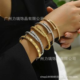 Designer Screw Bangle Bracelet Nails Love Fashion Luxury Jewelrys Carer Original Trendy 18K Gold Diamond for Women Men Nail Bracelets Silver Jewelry Bracelet X06B