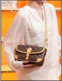 Bolso de hombro ancho tejido Diseñador de lujo Bolso DIANE Bolso de mujer clásico Bolso cruzado Bolso de hombro de mujer elegante Bolso más ancho tejido envío gratis a todo el mundo