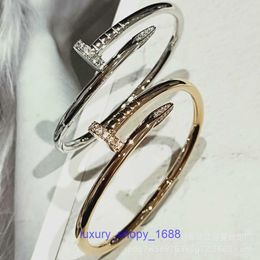 Trend fashion versatile jewelry good nice Car tiress Nail Bracelet Gold High Edition 18k Rose Plated Head and Tail Diamond Personalize Have Original Box