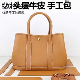 Designer Garden Party Bags Genuine Leater Bag Onesoulder Large Tote Female Diy andmade and Selfmade Material ave Logo A85A