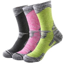 RB037 MenWomen Outdoor HikingSkiing Socks Highquality Assorted Colours Deodorization Terry Sports 3pairs1Lot 240103