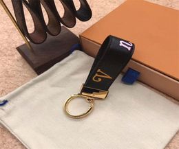 Classic Keychain Car Key Pendant Men And Women Couple Holiday Gift Letter Bag Pendants With Box7876614