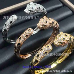 Trend fashion versatile jewelry good nice Car tiress Golden Leopard Head Spot Full Sky Star Bracelet New Product High end Design Sense Light Have Original Box