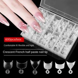 600Pcs Nail Art Fake Nail Half Cover French Crescent Edge Small White Edge Short Style Nail Art Decoration Tool 240104