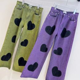 Designer kvinnor jeans mode märke kärlek bläckstråle spolar tvättvatten för att göra gamla hög midja street casual lila raka ben jeans