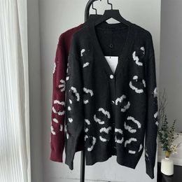 The correct version of YB shipment Wan Meipai version Xiangjia silver thread tassel knitted cardigan long sleeved single breasted 81332