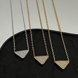 Famous Brand Designer Luxury High Quality Brass Necklace Earrings Classic Triangle p Home Appliance Gold Plated Women Charm Jewelry Sister Exquisite Fashion Gift