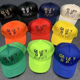 NY LA GM Designer Beyzbol Kapakları Kamyon Şefi Yüksek kaliteli Mektup Baskı Moda Şapkası Duckbill Cap Feesh Hava Sporlarına İzin Veriyor Güneş Işığından Sakla DBG MLB