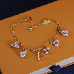 med boxdesigner elegant guld mode kvinnors brev hänge blomma armband bröllop special design smycken kvalitet