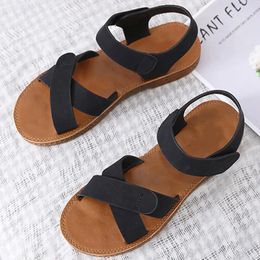 Sandals 2024 Summer Women's PU Hook Loop Woman Flat Shoes Open Toe Classic Ladies Casual Rome Soft Leather Beach