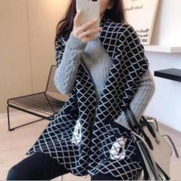 2021 Black and White Chequered women039s scarf with square pockets Soft Cashmere Luxury letter scarves winter warm long Thick s9912855