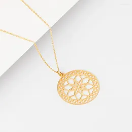 Pendant Necklaces Personality Necklace For Women Hollow Out Flower Design Round Stainless Steel Elegant Jewellery Wedding Gifts