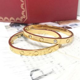 Men Women Sizes High quality classic styles Snap Bangles titanium steel Jewellery gold plated bangles men and women couple bracelet 241j