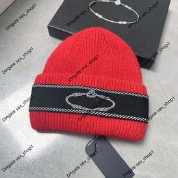 Fashion luxury brand hat New Western Style Rabbit Hair American Style Handsome Letter Knitted Hat Anti Freeze Warm Trendy Slimming Cold Internet Red