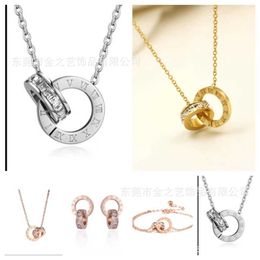 Designer Screw Pendant Necklace Love Series Fashion Luxury Jewelrys Carer Original Trendy 18K Gold Diamond for Women Men Necklace Silver Jewellery Necklaces K17C