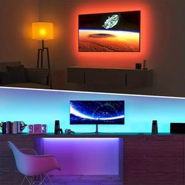 3.3FT/10FT/16.4FT/33FT/50FT/66FT 44 Key IR Remote Control, 20 Static Colors, 8 Dynamic Modes, DIY Mode SMD 5050RGB LED Light Strip,Party Decoration