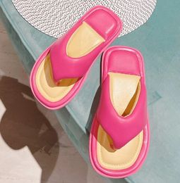 Top quality Summer Hot Pink Flip Flops slippers Luxe slip-on beach platform sandals shoes leather open toes casual flats for women Luxury Designers factory footwear