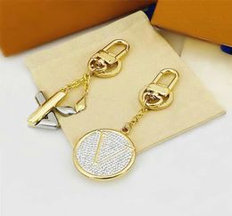 Luxury Designer Keychain Stylish Pendant Keychains Trendy Keys Buckle Mens Womens Bag Ornaments HighQuality3090759