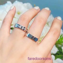 Tifannissm Rings online shop wholesale High Edition V Gold T Family Double Ring with 18K Plating for Women Rows Diamonds Couples Fashion Have Original Box