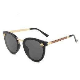 2022 bee Sunglasses Women Men Vintage Gradient Glasses Retro Sun Glasses Female Eyewear UV400 Fashion Drive Outdoor Y220317204v