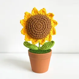 Decorative Flowers Hand-knitted Sunflower Tuilp Crochet Hand-woven Flower Desktop Ornament Car Room Decoration Valentine's Day Gifts Flores