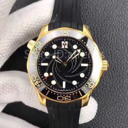 Top Stylish Automatic Mechanical Self Winding Watch Men Gold Silver Dial Ceraimc Bezel Sapphire Glass 42mm Cal.8800 Gentlemen Luxury Rubber Strap Wristwatch OA06