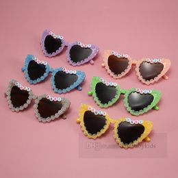 Girls letter rose applique sunglasses Valentine's Day girls love heart frame sunglass goggles children UV 400 Protective beach glasses Z6518